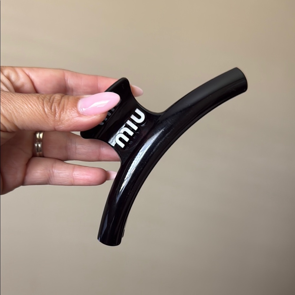 M Claw clip